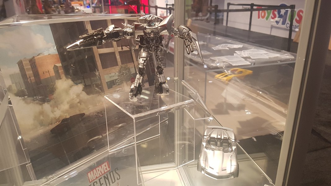 First Look   New Studio Series Deluxes Revealed At Fan Expo   Bumblebee, Barricade, Sideswipe  (2 of 3)